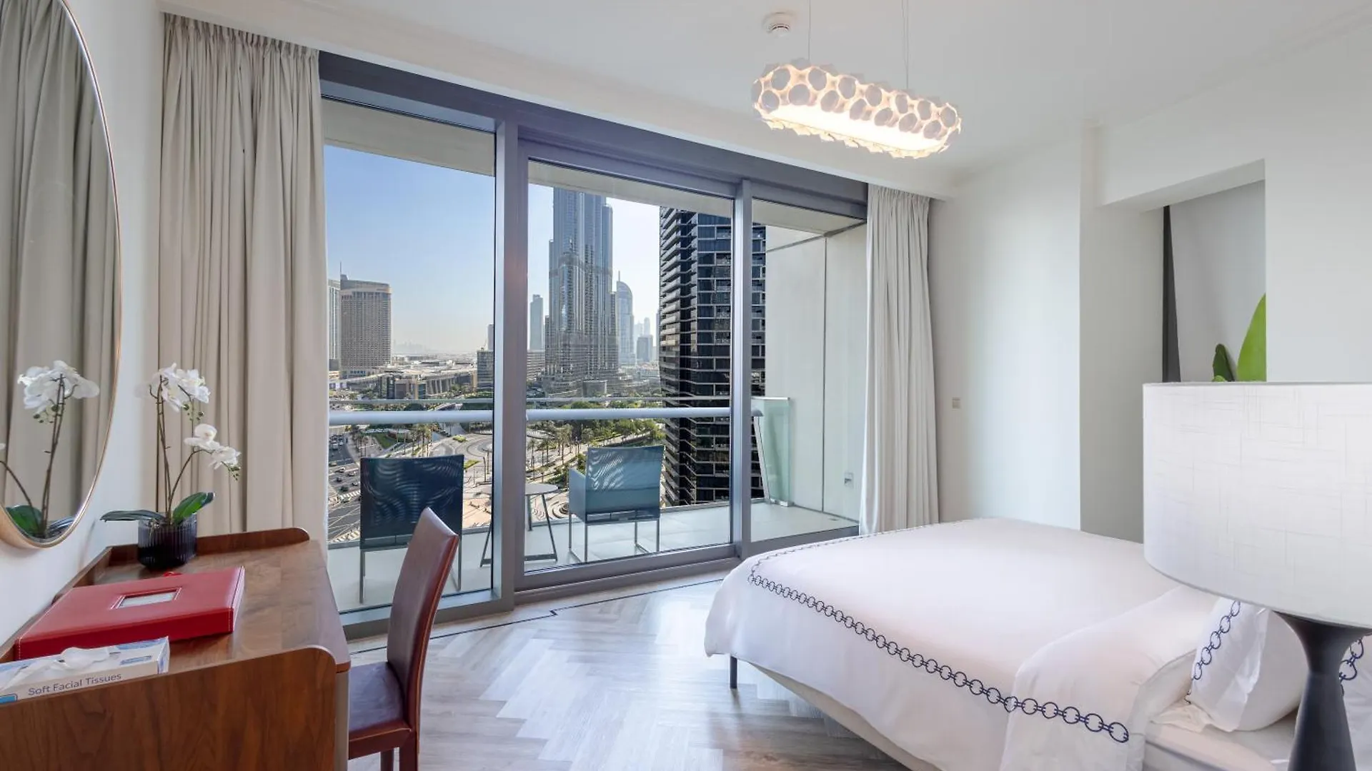 Burj Vista Luxury 2Br ,Full Burj Khalifa View ,Direct Dubai Mall & Metro Access 0*,