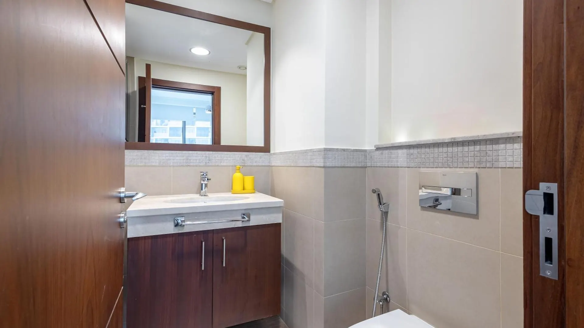 Apartment Burj Vista Luxury 2Br ,Full Burj Khalifa View ,Direct Dubai Mall & Metro Access