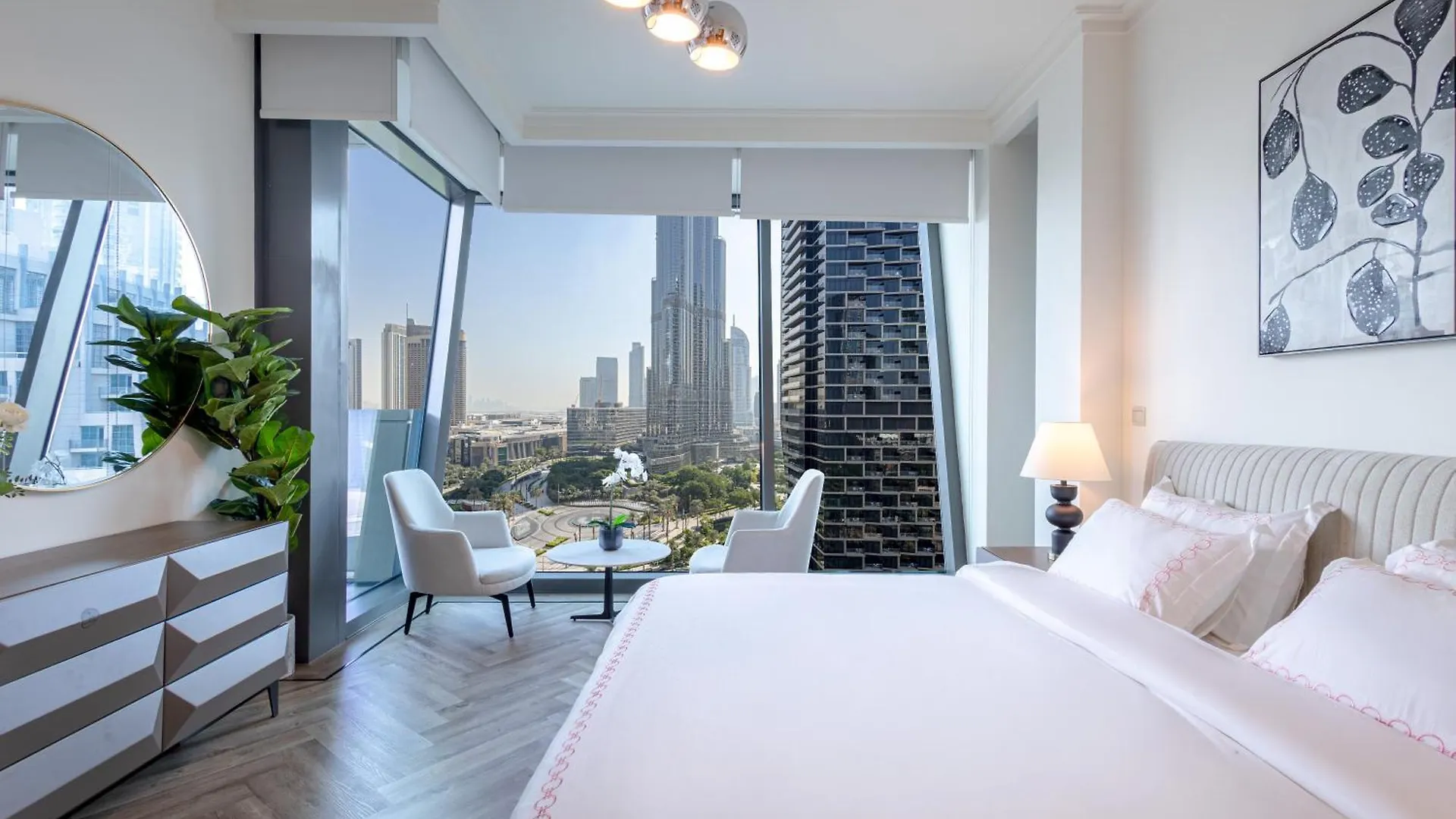Burj Vista Luxury 2Br ,Full Burj Khalifa View ,Direct Dubai Mall & Metro Access