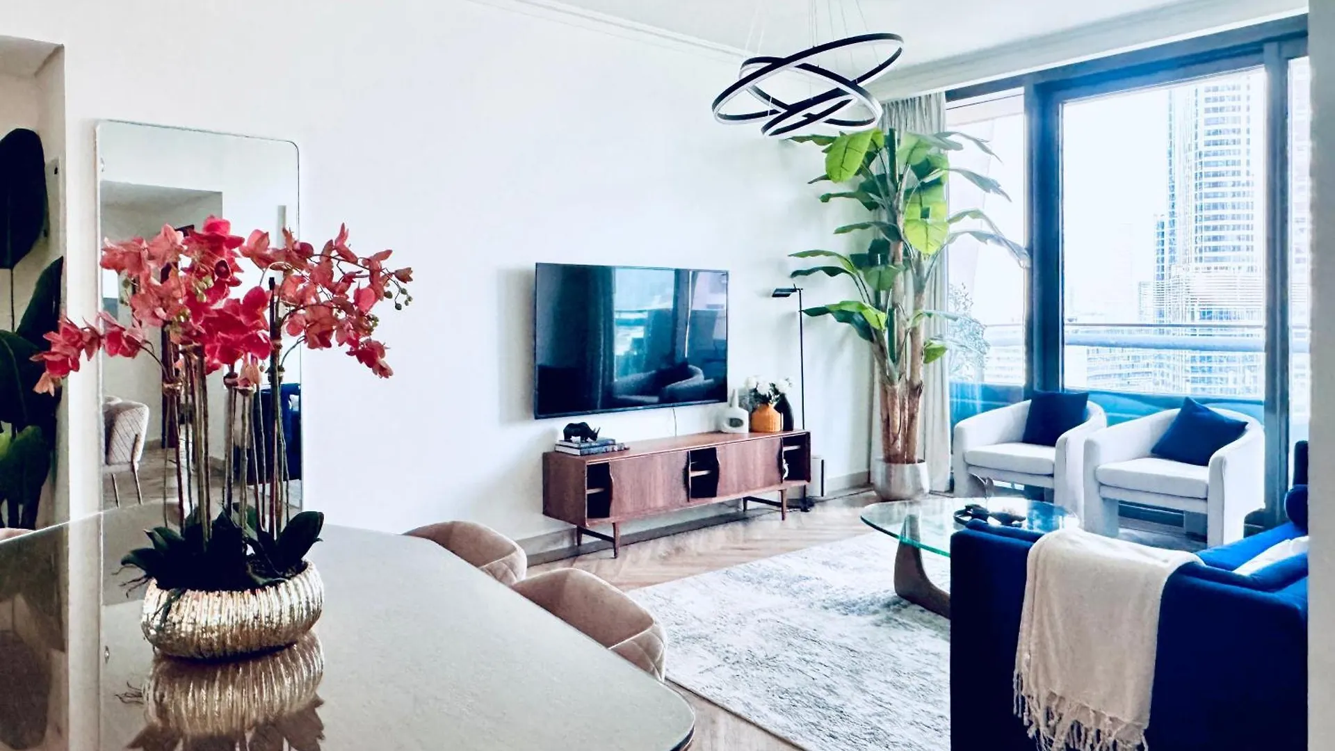 Burj Vista Luxury 2Br ,Full Burj Khalifa View ,Direct Dubai Mall & Metro Access
