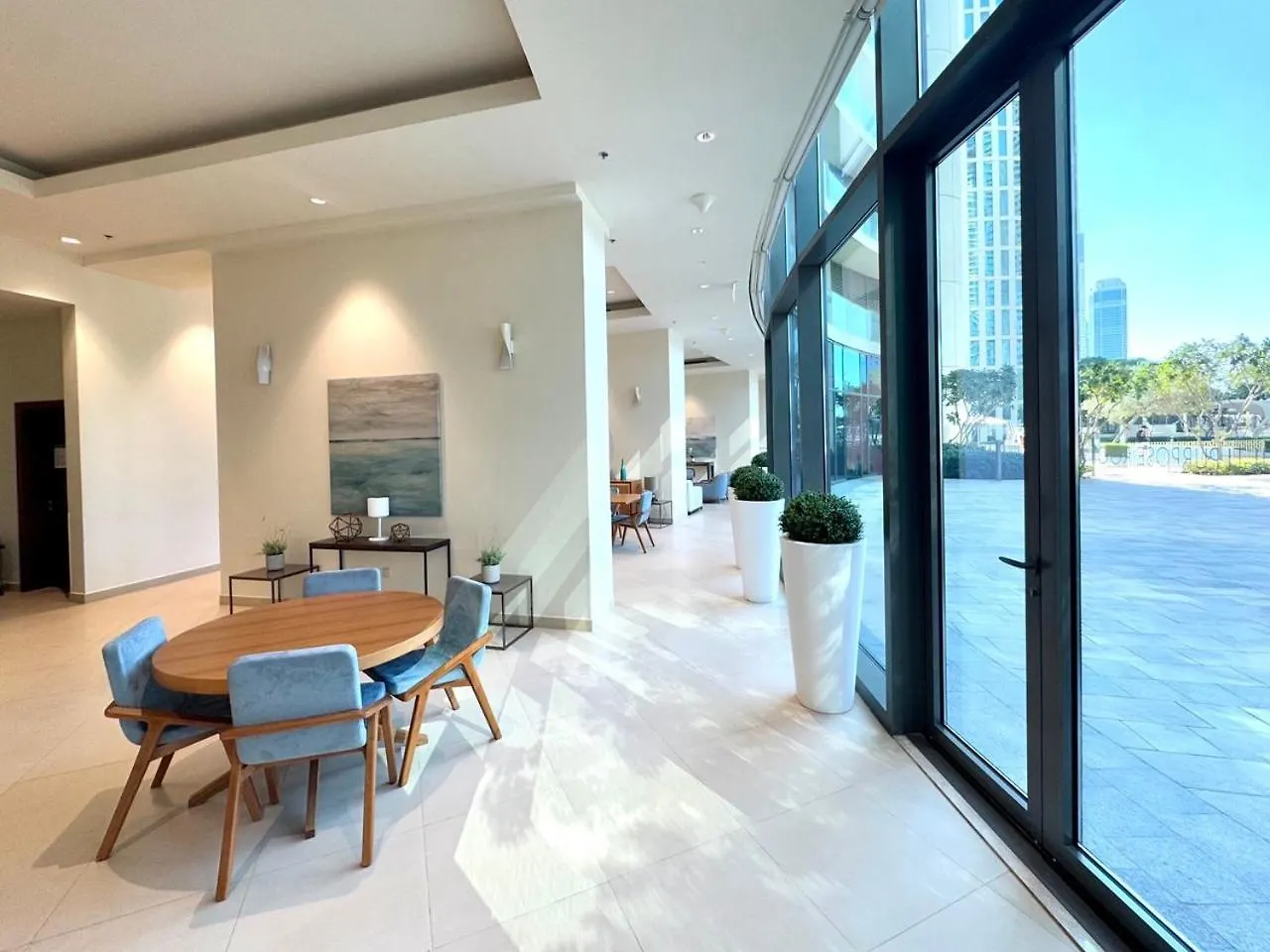 Burj Vista Luxury 2Br ,Full Burj Khalifa View ,Direct Dubai Mall & Metro Access Apartment