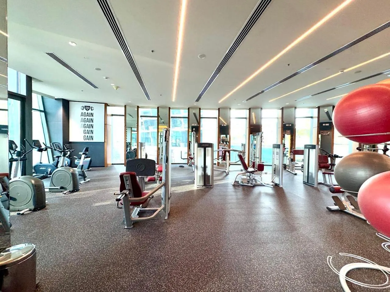 Burj Vista Luxury 2Br ,Full Burj Khalifa View ,Direct Dubai Mall & Metro Access 0*,