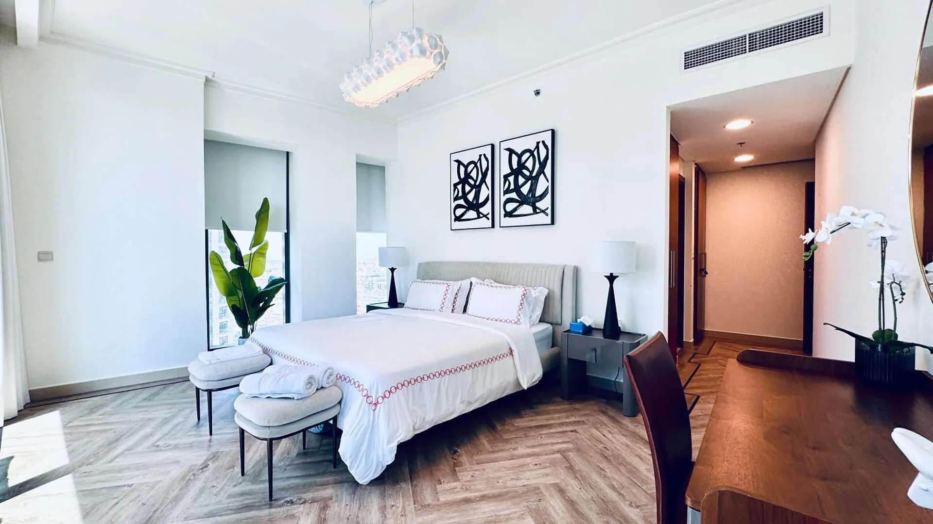 Burj Vista Luxury 2Br ,Full Burj Khalifa View ,Direct Dubai Mall & Metro Access 0*,